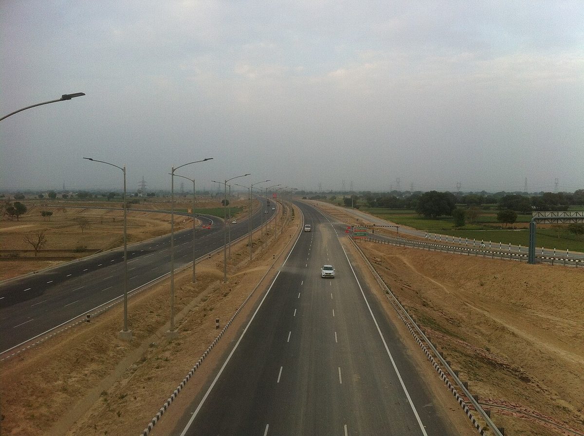 Agra-Inner-Ring-Road04 (33285970726).jpg